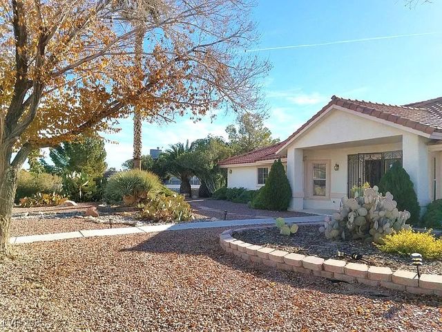 7595 West Camero Avenue, Las Vegas, NV 89113