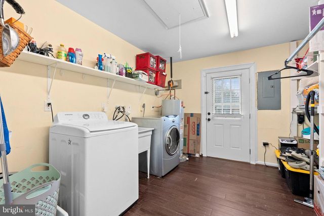 204 REDWOOD, Fredericksburg, VA 22408