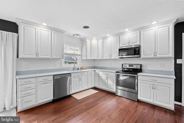 204 REDWOOD, Fredericksburg, VA 22408