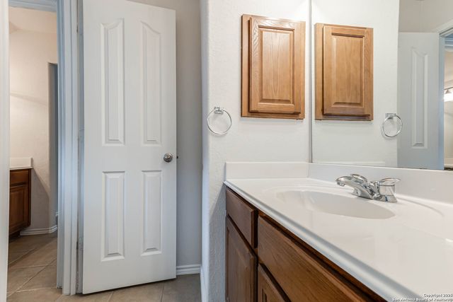 322 WAXBERRY TRL, San Antonio, TX 78256