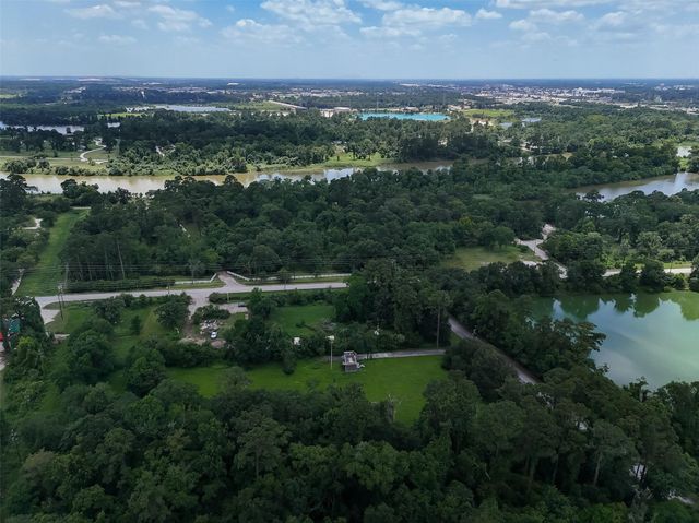 701 Hamblen Road, Houston, TX 77339