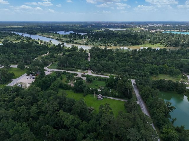 701 Hamblen Road, Houston, TX 77339