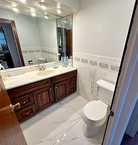 19213 Center Avenue, Homewood, IL 60430