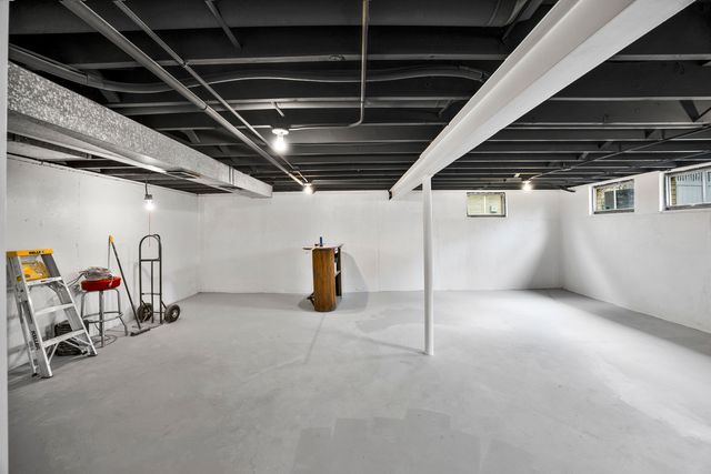 19213 Center Avenue, Homewood, IL 60430