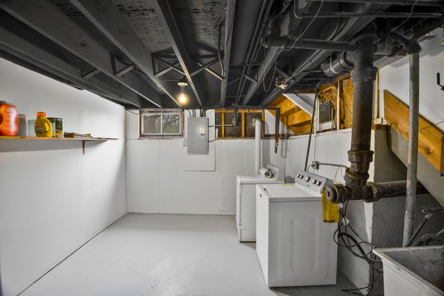 19213 Center Avenue, Homewood, IL 60430