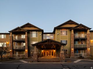 602 S EDGEWOOD DR #112, North Salt Lake, UT 84054