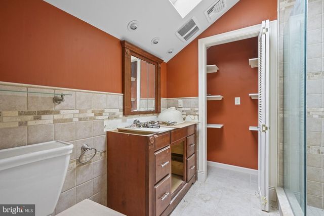 72 FRANCISCO AVE, Little Falls, NJ 07424