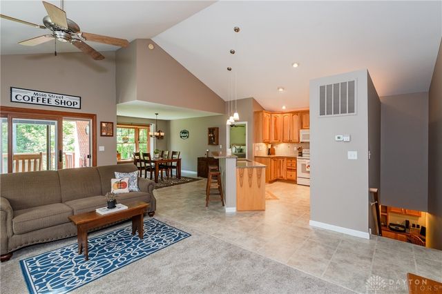 917 Howard Lane, Vandalia, OH 45377