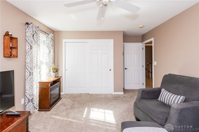 917 Howard Lane, Vandalia, OH 45377