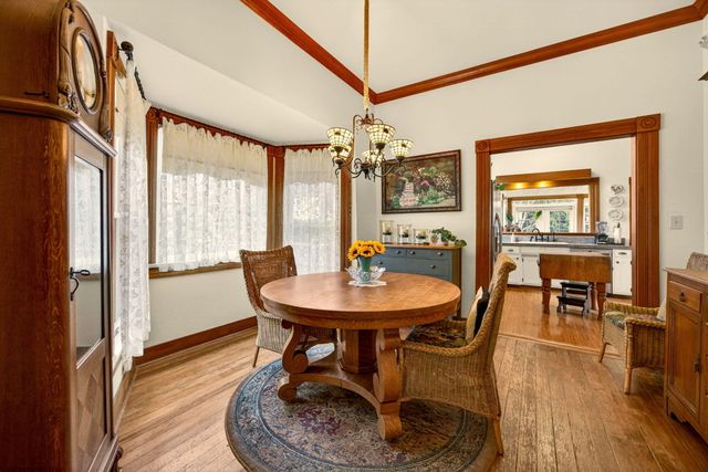 156 8th Street, Ashland, OR 97520