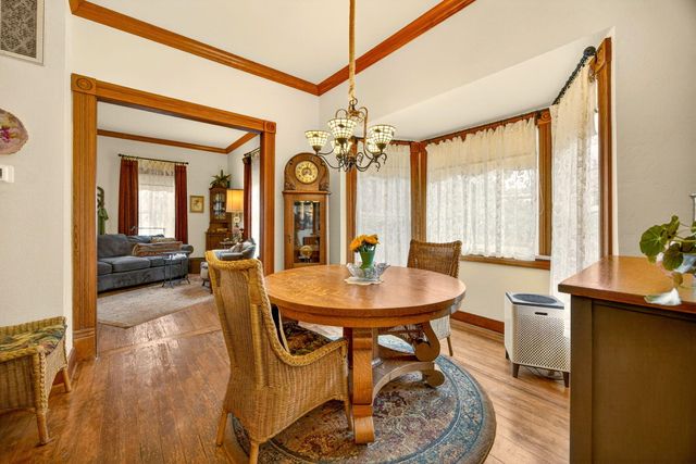 156 8th Street, Ashland, OR 97520