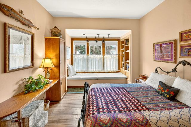 156 8th Street, Ashland, OR 97520