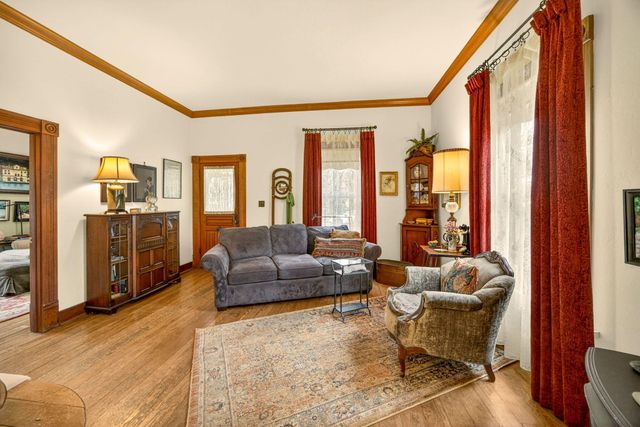 156 8th Street, Ashland, OR 97520