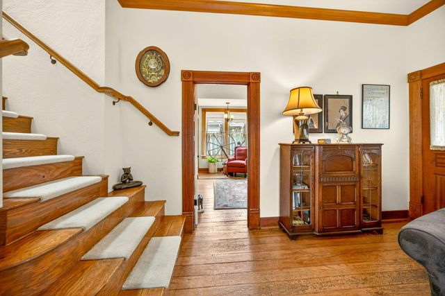 156 8th Street, Ashland, OR 97520