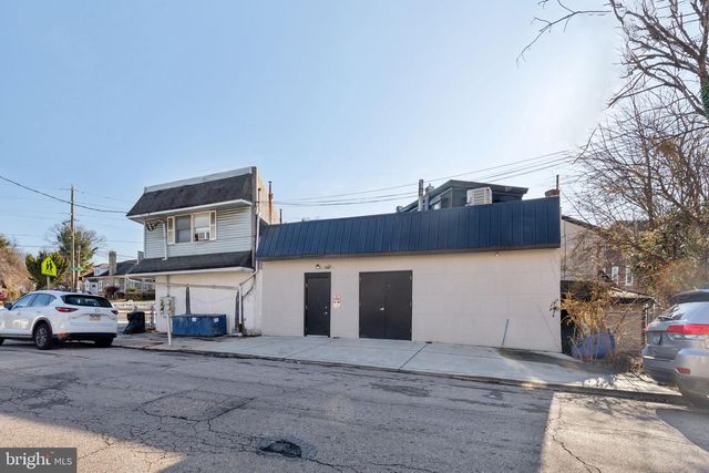 5460 RIDGE AVE, Philadelphia, PA 19128