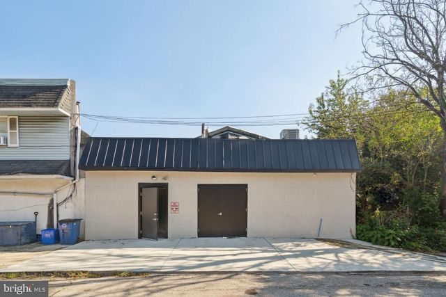 5460 RIDGE AVE, Philadelphia, PA 19128