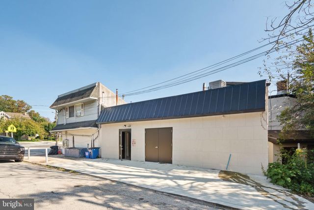 5460 RIDGE AVE, Philadelphia, PA 19128