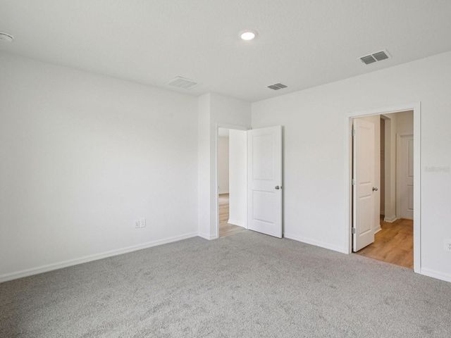 1556 BREKEY WAY, Zephyrhills, FL 33541