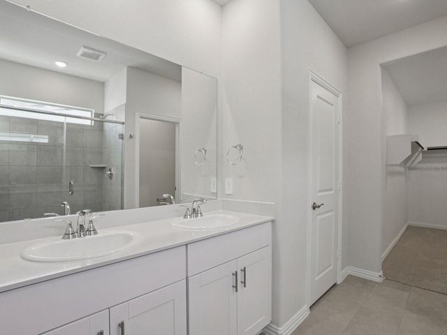 1556 BREKEY WAY, Zephyrhills, FL 33541