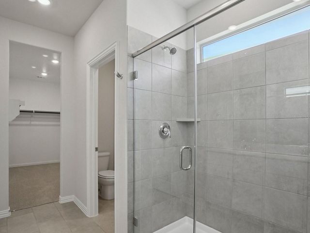 1556 BREKEY WAY, Zephyrhills, FL 33541
