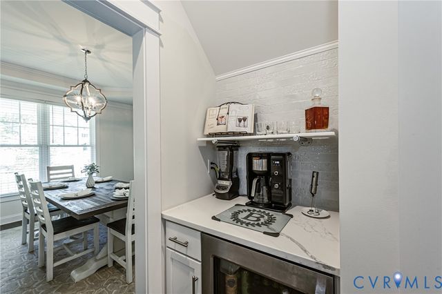 11745 Kings Pond Dr, Providence Forge, VA 23140