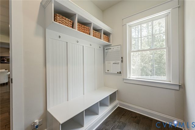 11745 Kings Pond Dr, Providence Forge, VA 23140