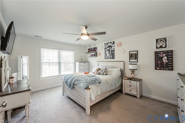 11745 Kings Pond Dr, Providence Forge, VA 23140