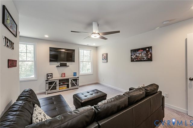 11745 Kings Pond Dr, Providence Forge, VA 23140