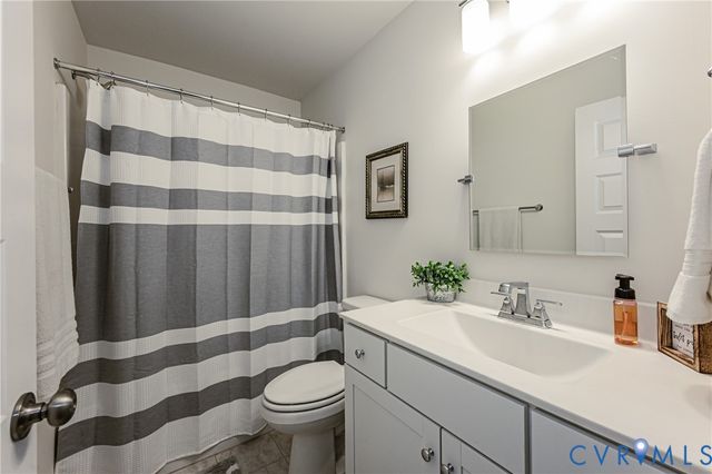 11745 Kings Pond Dr, Providence Forge, VA 23140