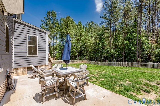 11745 Kings Pond Dr, Providence Forge, VA 23140