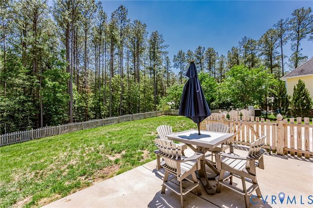 11745 Kings Pond Dr, Providence Forge, VA 23140