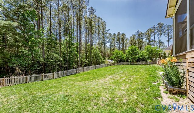 11745 Kings Pond Dr, Providence Forge, VA 23140
