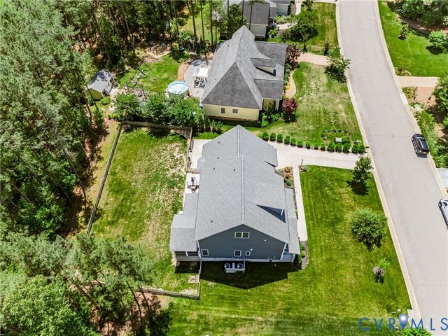 11745 Kings Pond Dr, Providence Forge, VA 23140