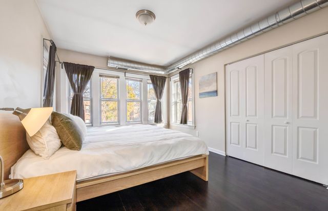 4136 W Palmer Street, Chicago, IL 60639