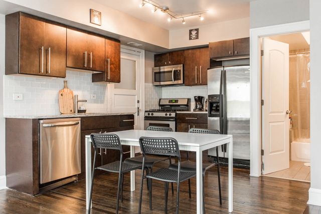 4136 W Palmer Street, Chicago, IL 60639