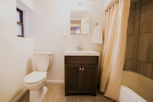 4136 W Palmer Street, Chicago, IL 60639