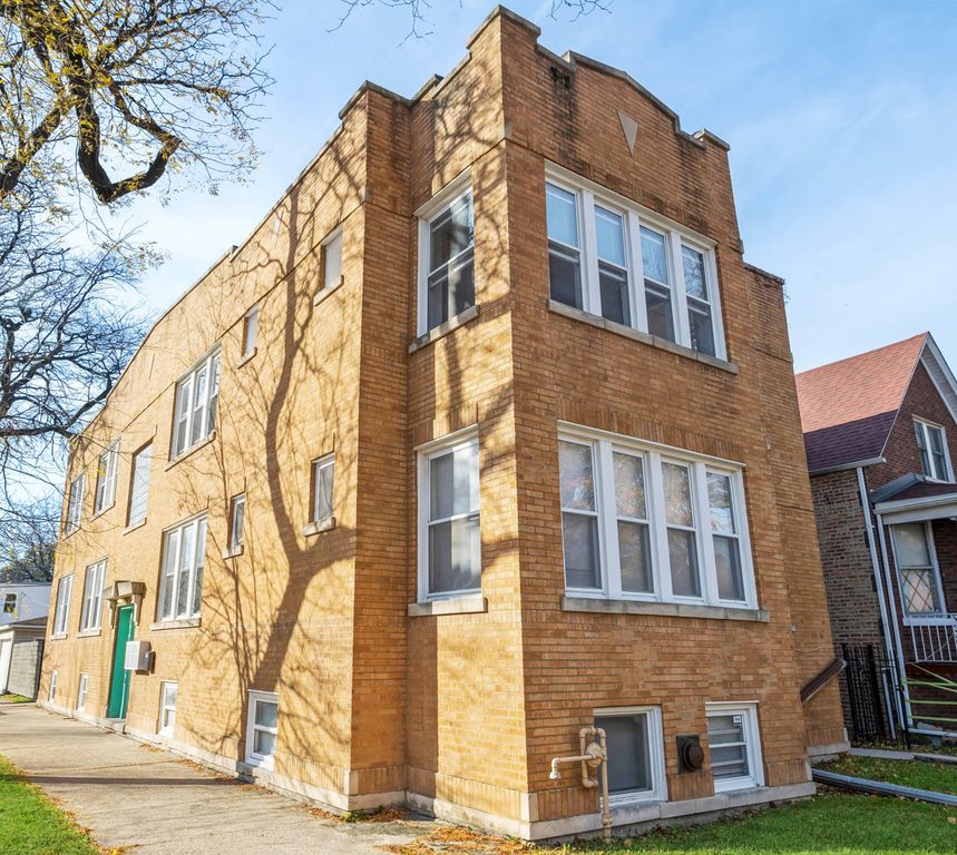 4136 W Palmer Street, Chicago, IL 60639