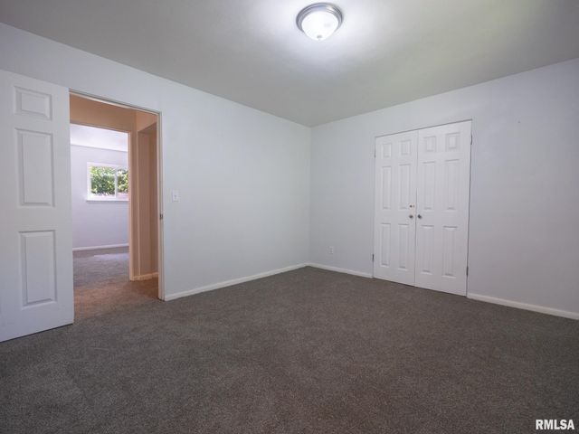 3808 N WALROUND Lane, Peoria, IL 61615