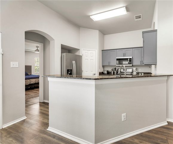 5130 Sagewood Drive, College Station, TX 77845