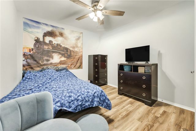 5130 Sagewood Drive, College Station, TX 77845