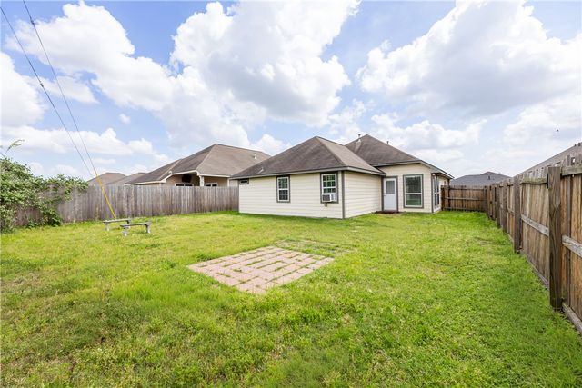 5130 Sagewood Drive, College Station, TX 77845