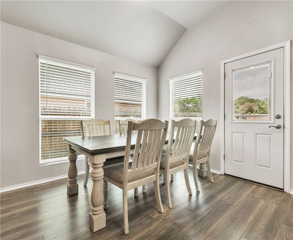 5130 Sagewood Drive, College Station, TX 77845