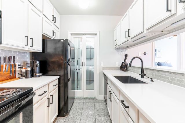113 W Wayne St Apt 402, Fort Wayne, IN 46802