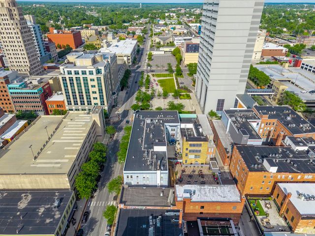 113 W Wayne St Apt 402, Fort Wayne, IN 46802