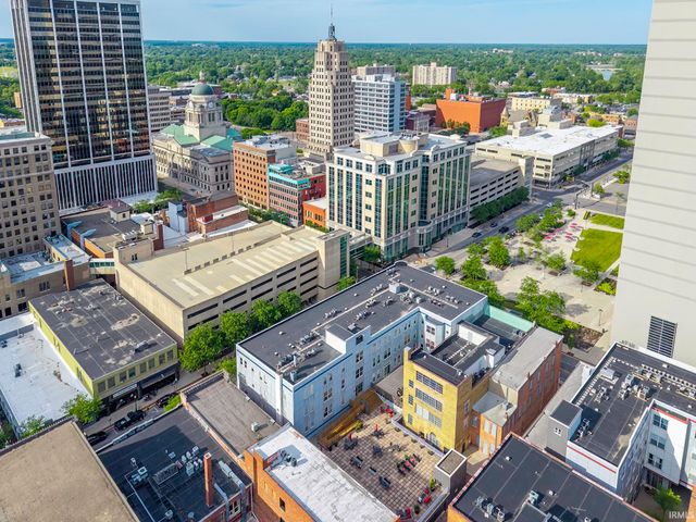 113 W Wayne St Apt 402, Fort Wayne, IN 46802