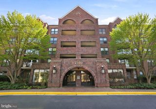 2100 LANGSTON BLVD #207, Arlington, VA 22201