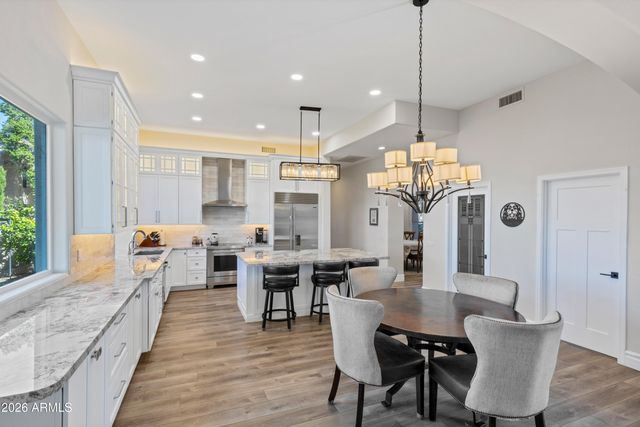 5335 W ROSE GARDEN Lane, Glendale, AZ 85308