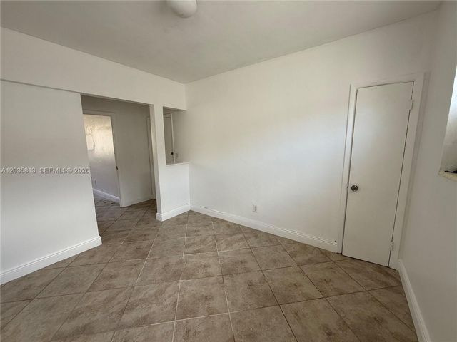 7720 Byron Ave 4, Miami Beach, FL 33141
