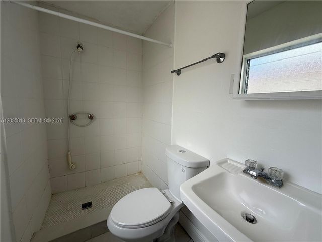 7720 Byron Ave 4, Miami Beach, FL 33141