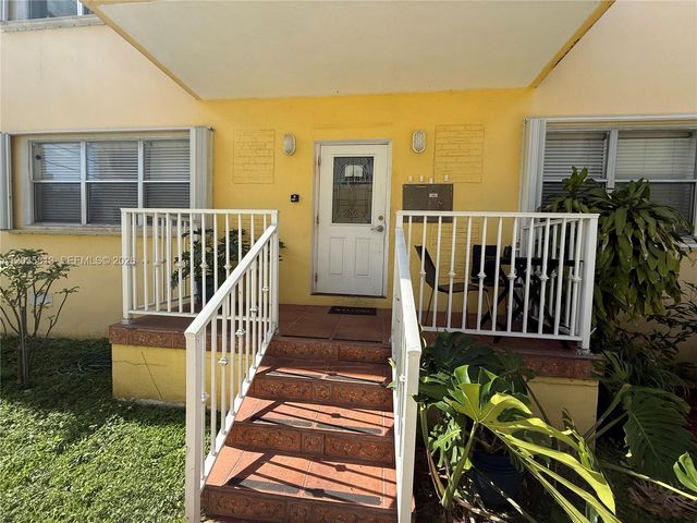7720 Byron Ave 4, Miami Beach, FL 33141